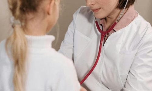 Como Escolher o Pediatra Ideal para o Seu Filho? Guia Prático para Pais